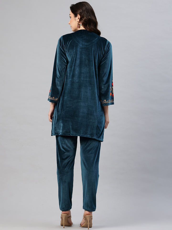 Women's Kashmiri Embroidered Velvet Co-ords – Kurta and Trousers