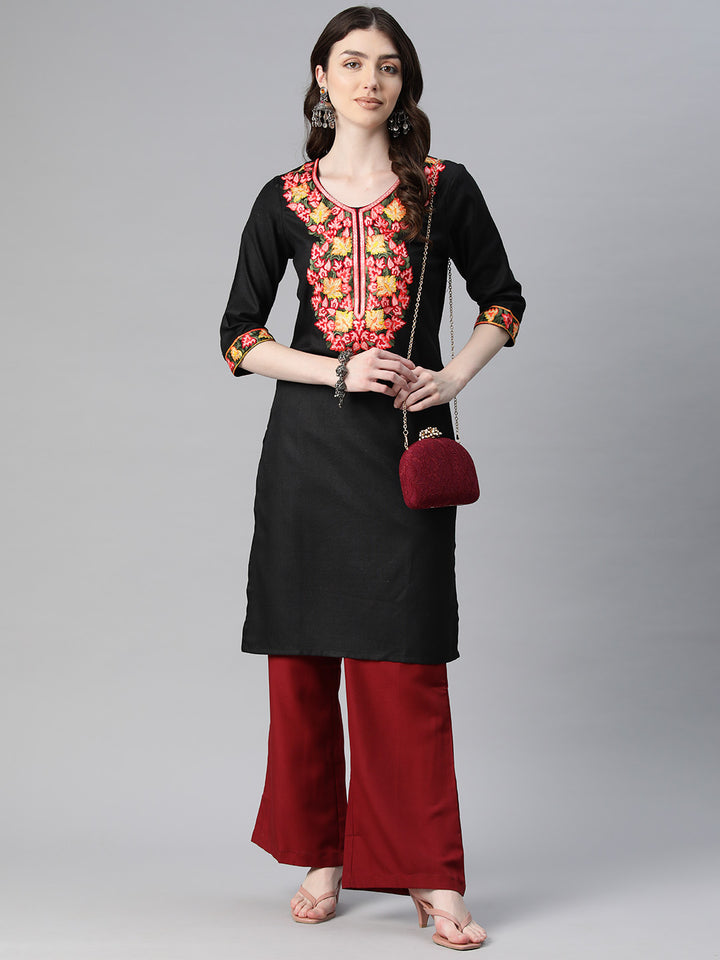 Women's Aari Embroidery Woollen Kurti