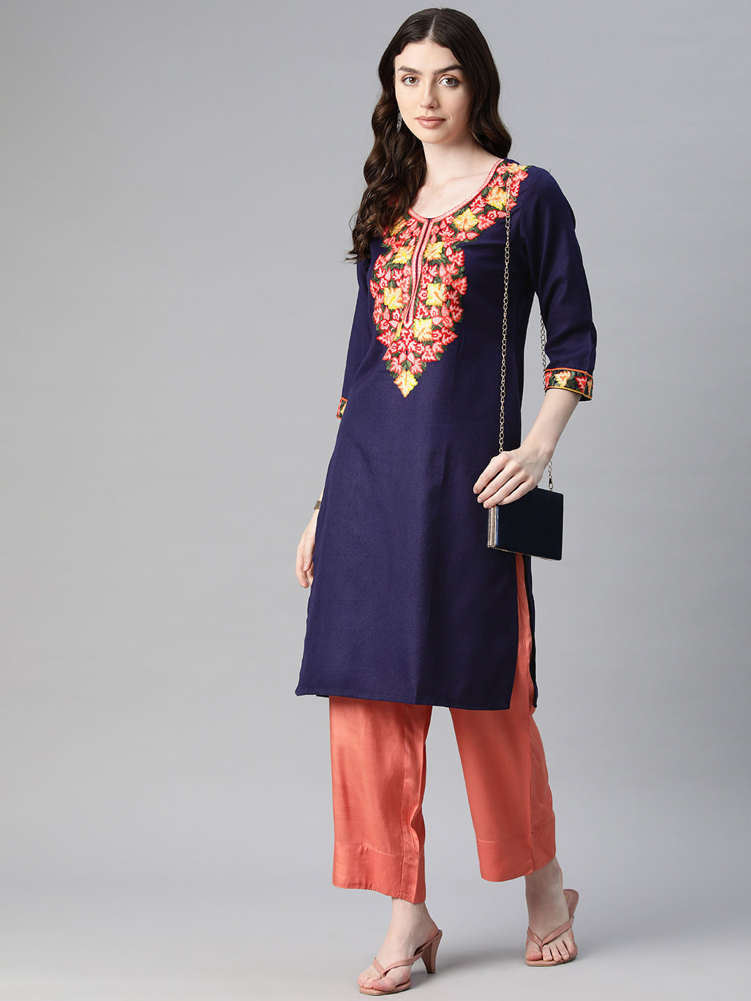 Women's Aari Embroidery Woollen Kurti