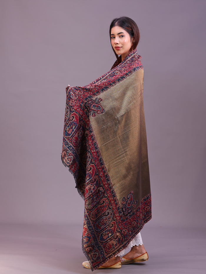 Women's Kani Wool Shawl With Zari Work