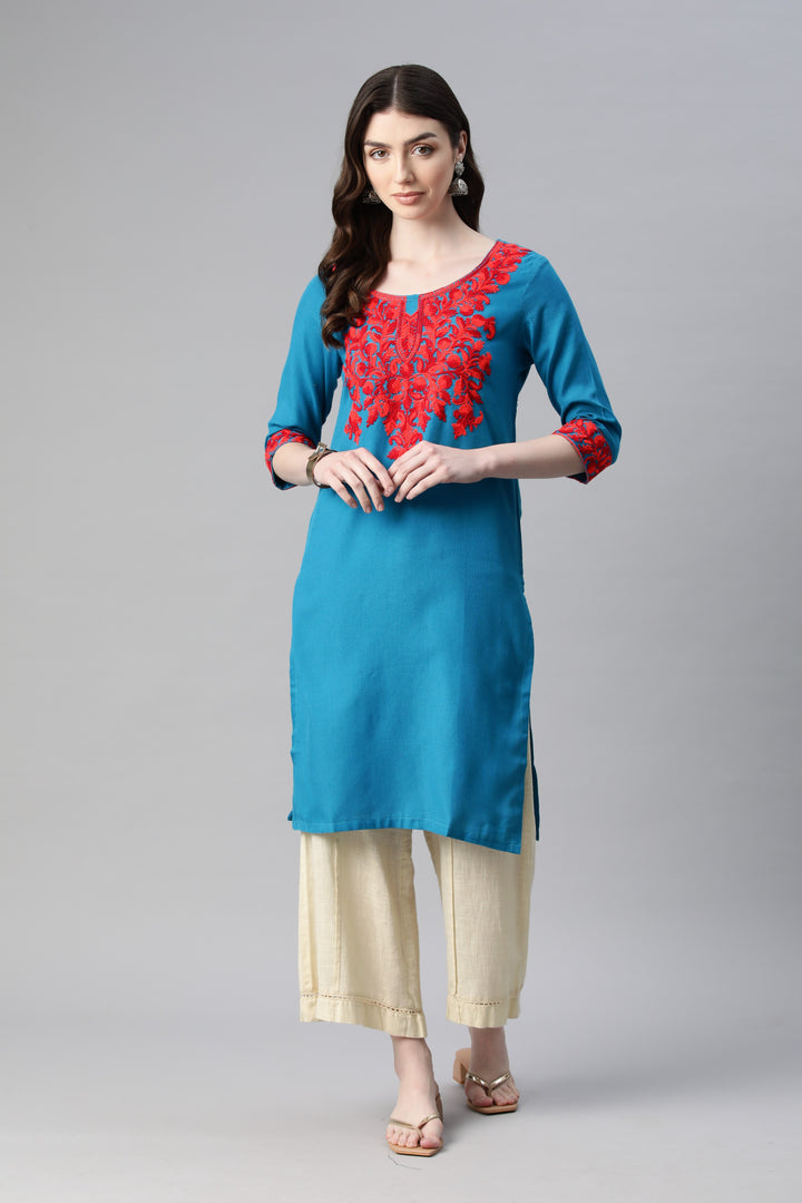 Women's Aari Embroidery Woollen Kurti