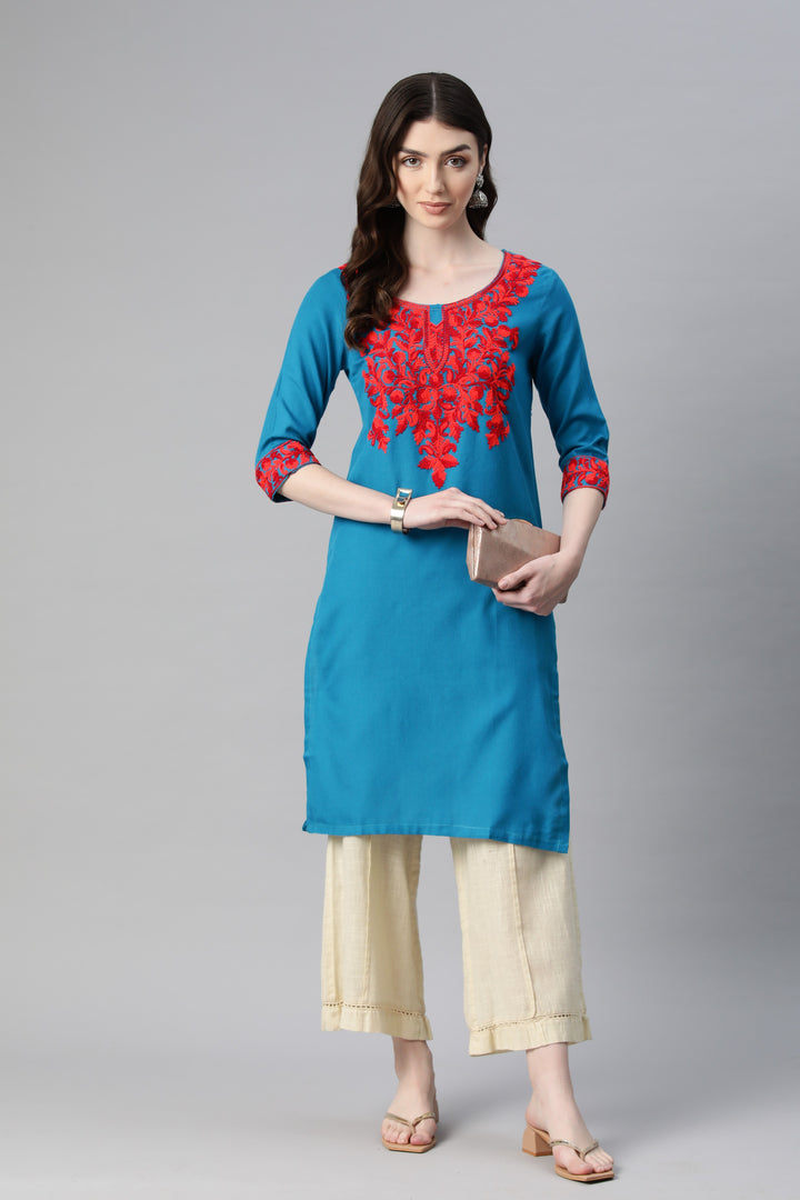 Women's Aari Embroidery Woollen Kurti