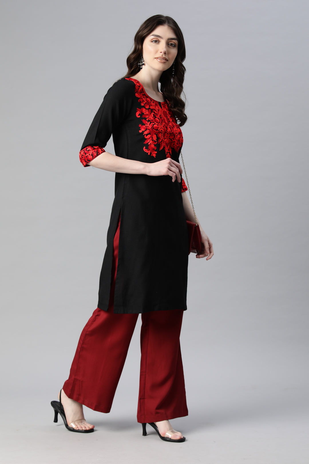 Women's Aari Embroidery Woollen Kurti