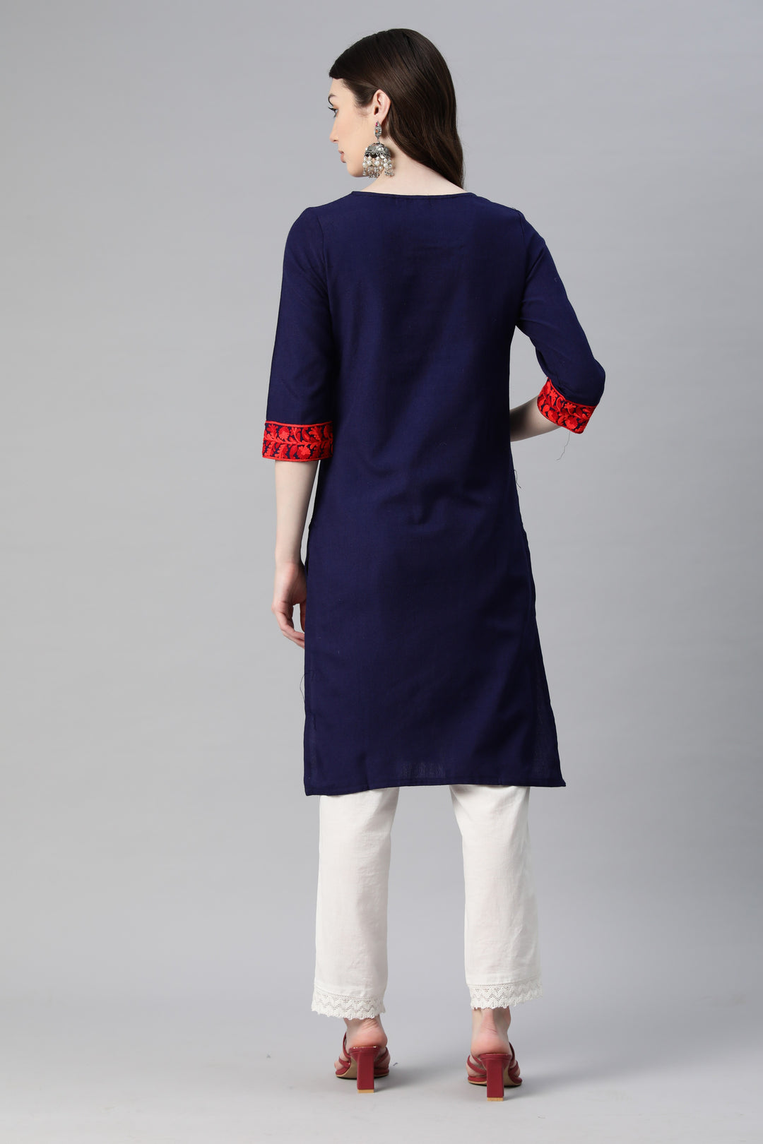 Women's Aari Embroidery Woollen Kurti