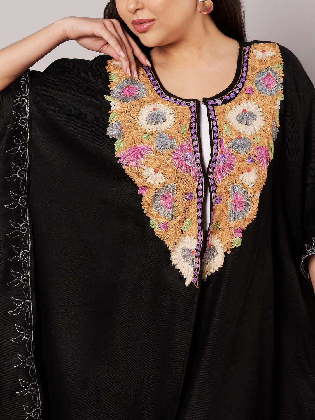 Women's Aari Work Yoke Design Kashmiri Embroidered Kaftan(Pheran)