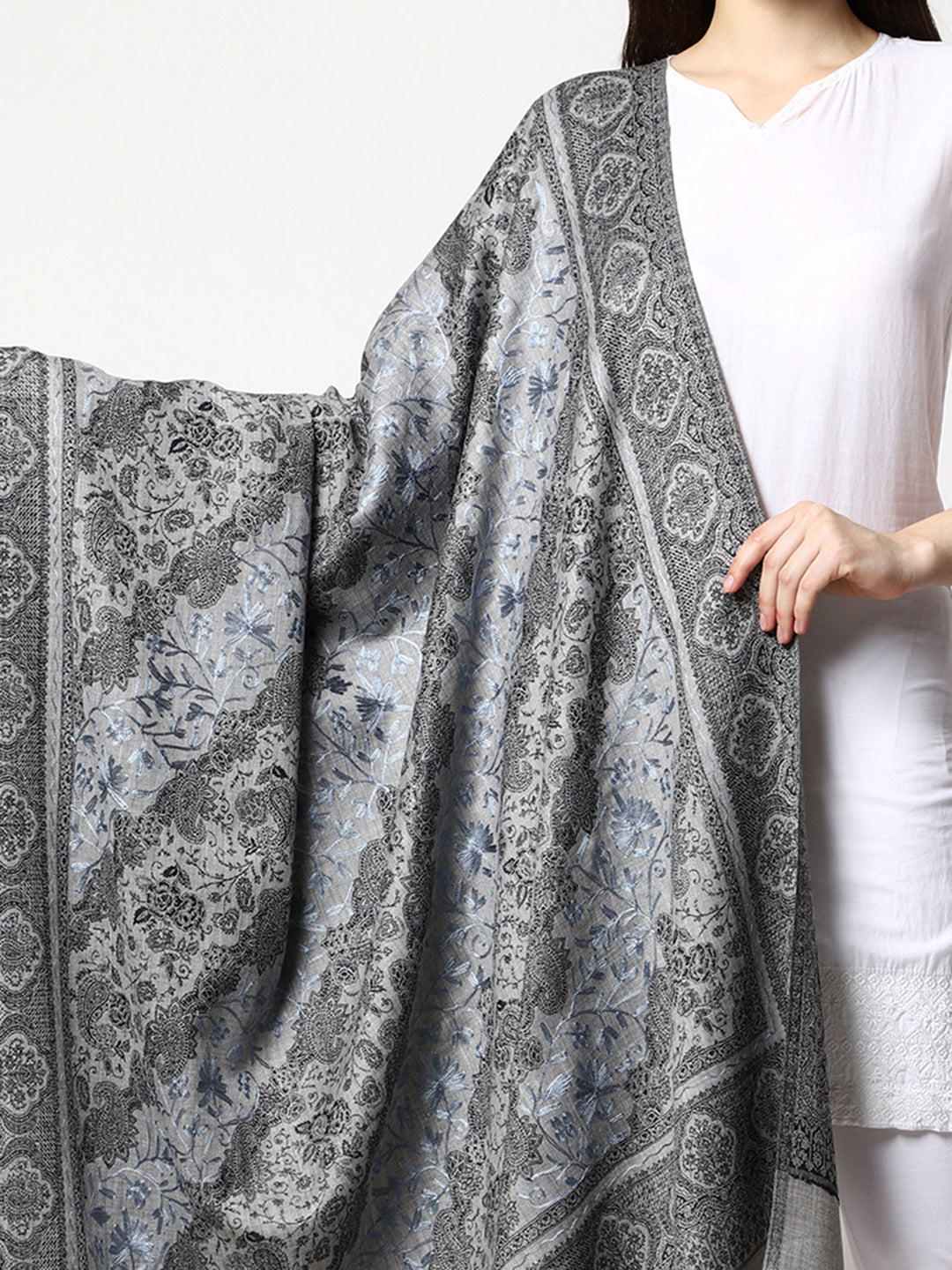 Women's Aari Embroidery Jammawar Wool Shawl