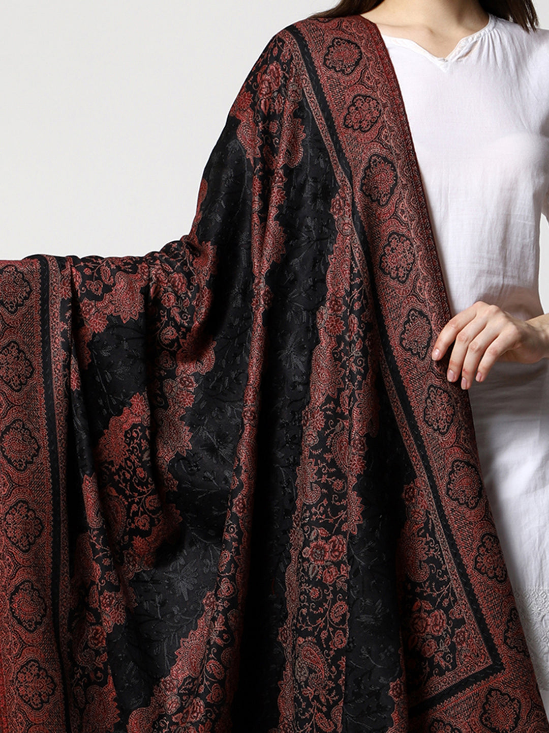 Women's Aari Embroidery Jammawar Wool Shawl