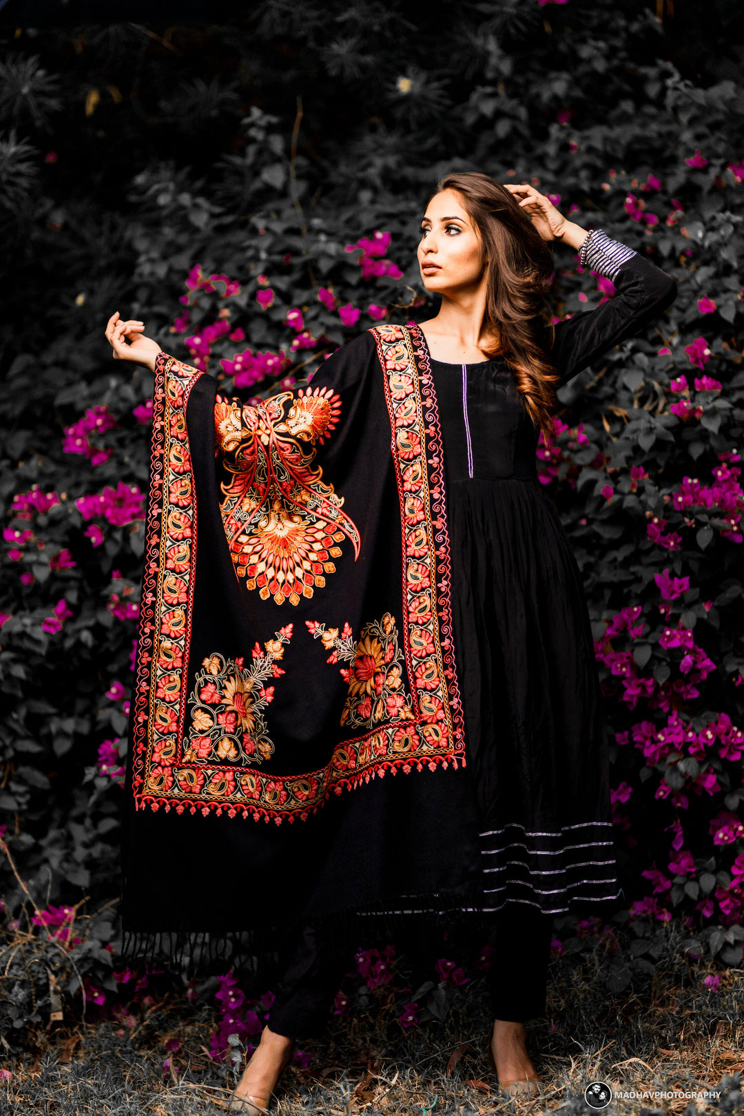 Women's Aari Embroidered Wool Stole